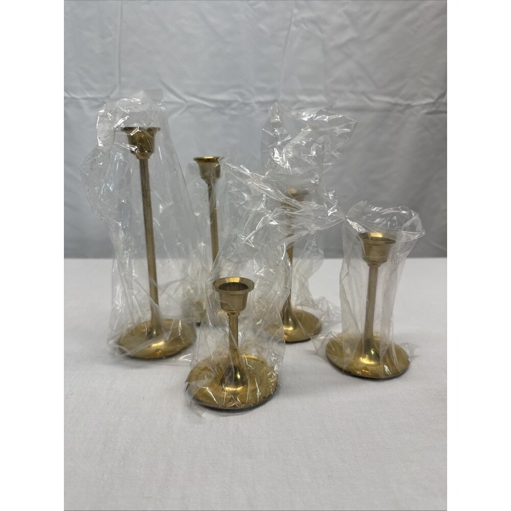 Vintage Brass 5 Piece Candlestick Set in Various Sizes in Box & Made in Taiwan. - Picture 3 of 8